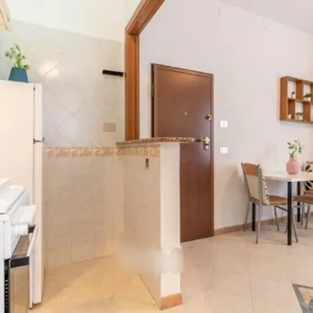 Monolocale A Apartment